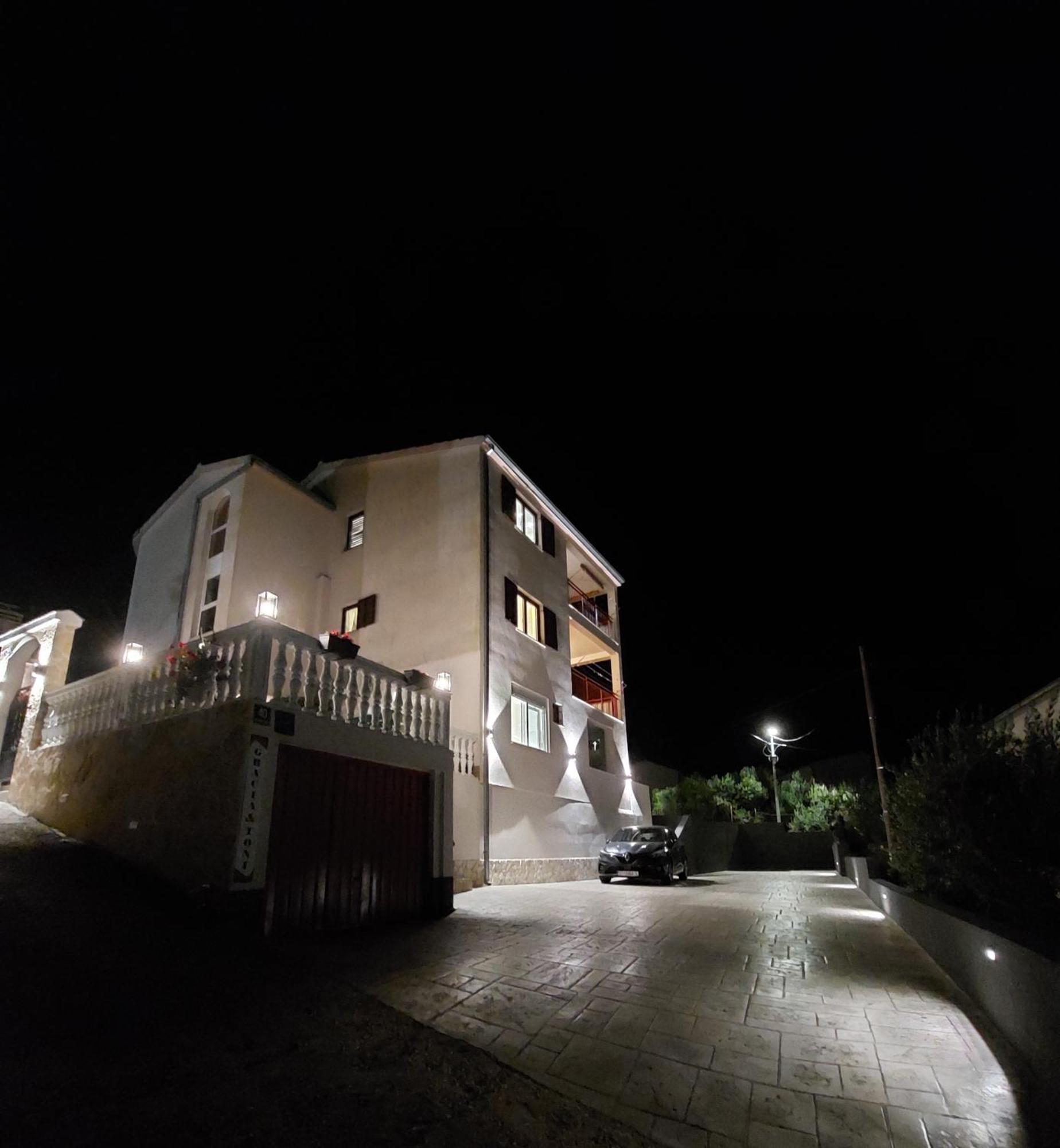 Apartments Gracia & Toni Trogir Eksteriør billede